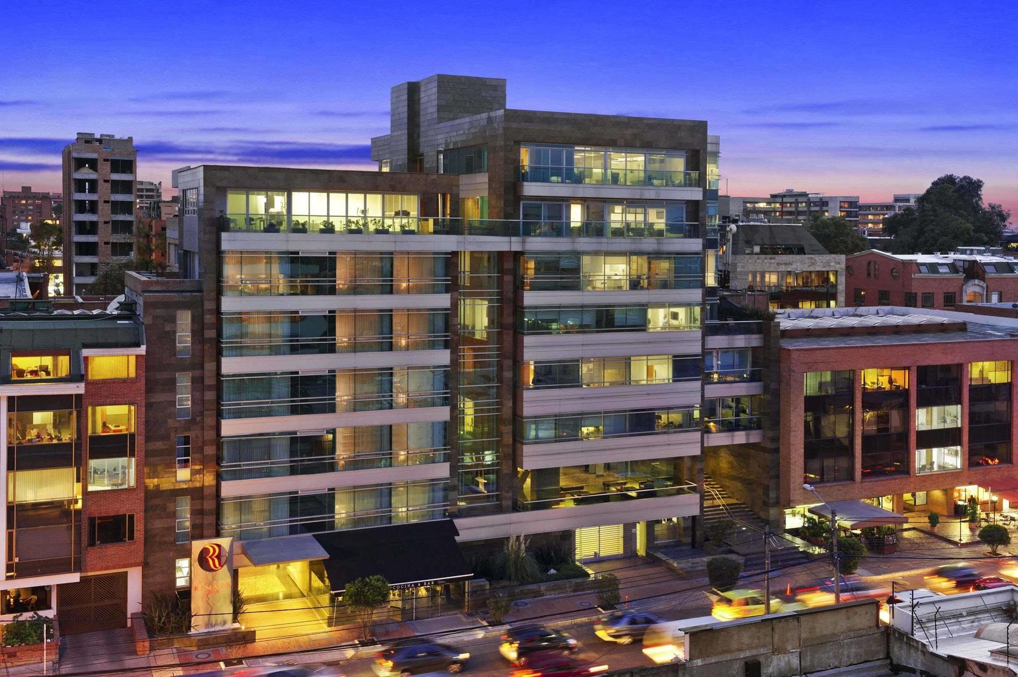 Ramada Bogota Parque 93 Hotel Exterior photo